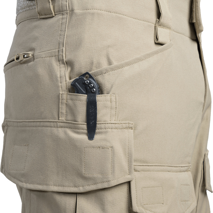 Dedicated knife pocket