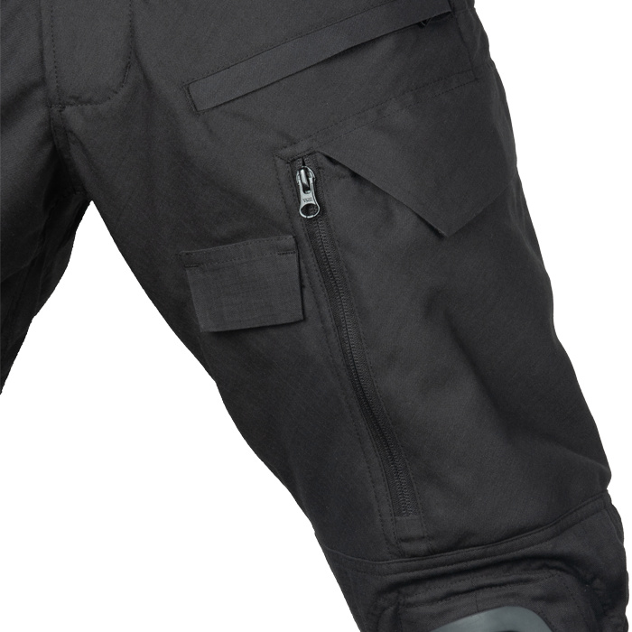 Set in low profile thigh cargo pocket, zippered front for entry while seated