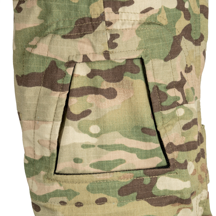 Built-in flap covers kneepad pocket when not in use