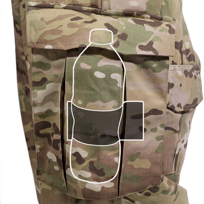 01 Each cargo pocket conceals water bottle/magazine stabilizer