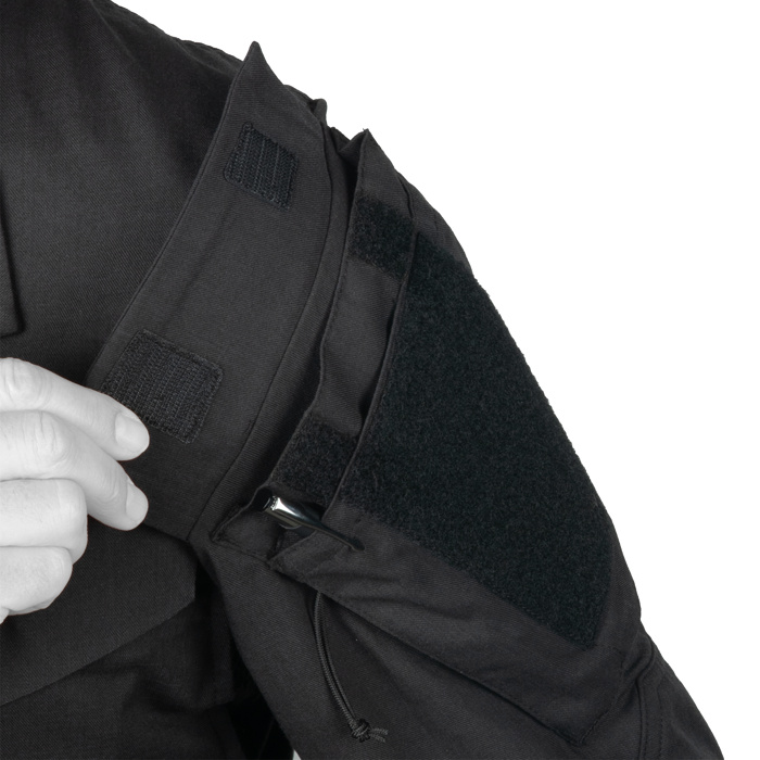 Dual entry shoulder pocket with low profile pen pocket