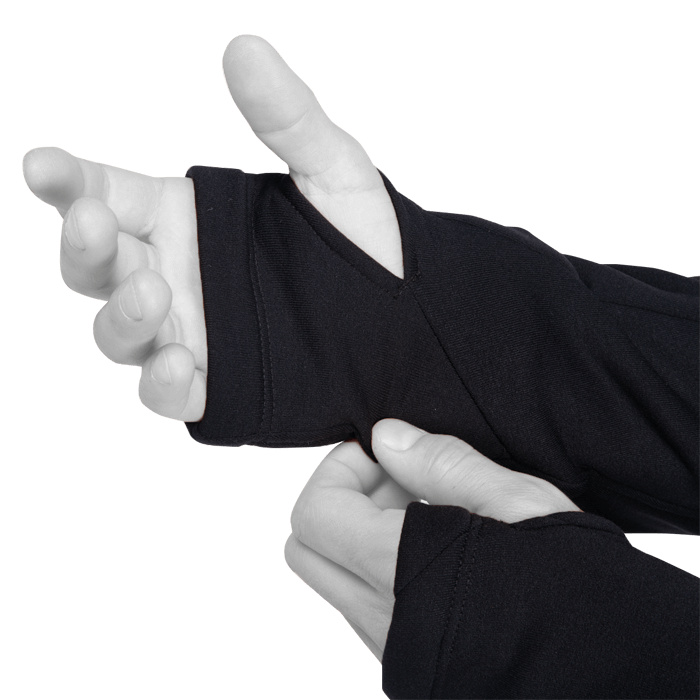 INTEGRATED THUMBHOLE AT SLEEVE CUFF