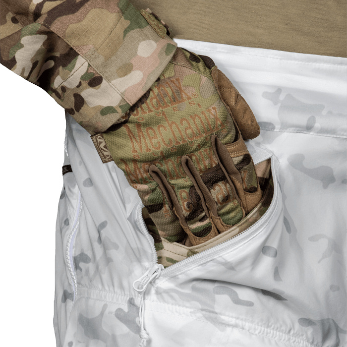 ZIPPERED HAND POCKET PASS-THROUGHS