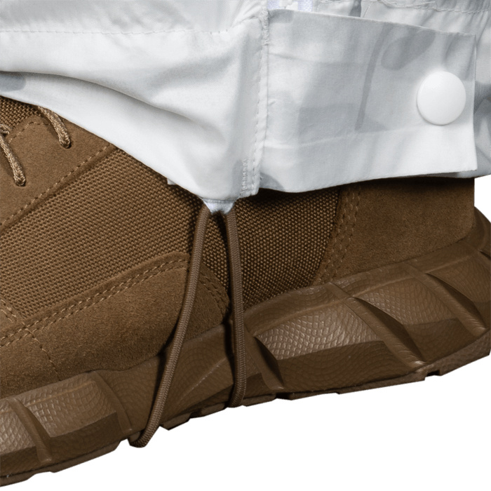 WEBBING LOOPS AT HEM FOR REMOVABLE SHOCK CORD STIRRUP