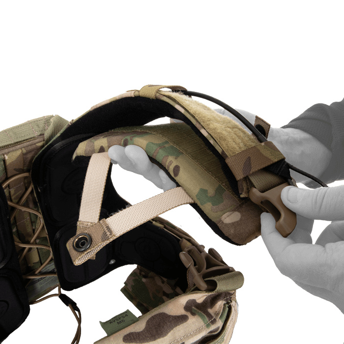 Top snap straps for easy attachment