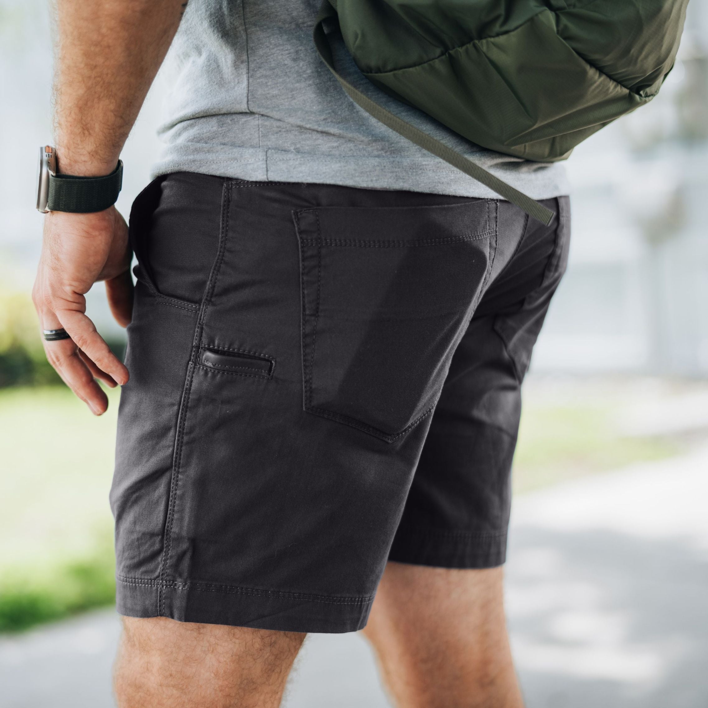 Vertx Delta Lt Short 8In