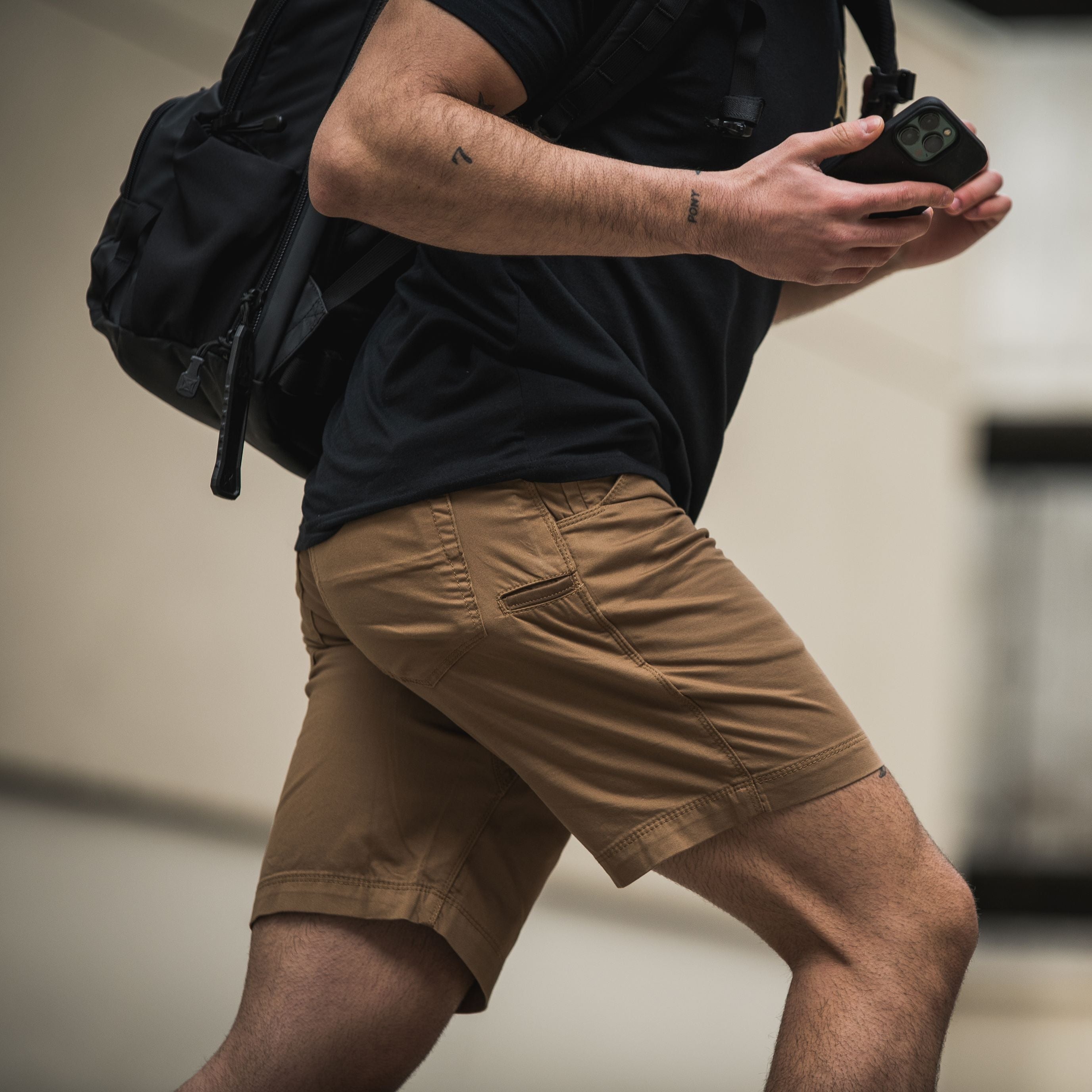 Vertx Delta Lt Short 8In