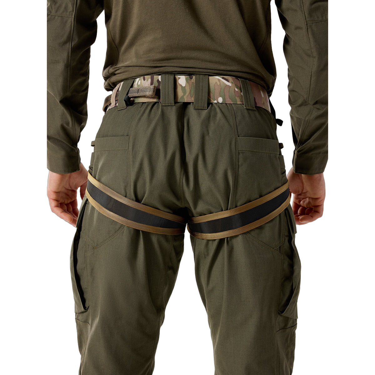 E220 Rigger s Harness Multicam II Back View