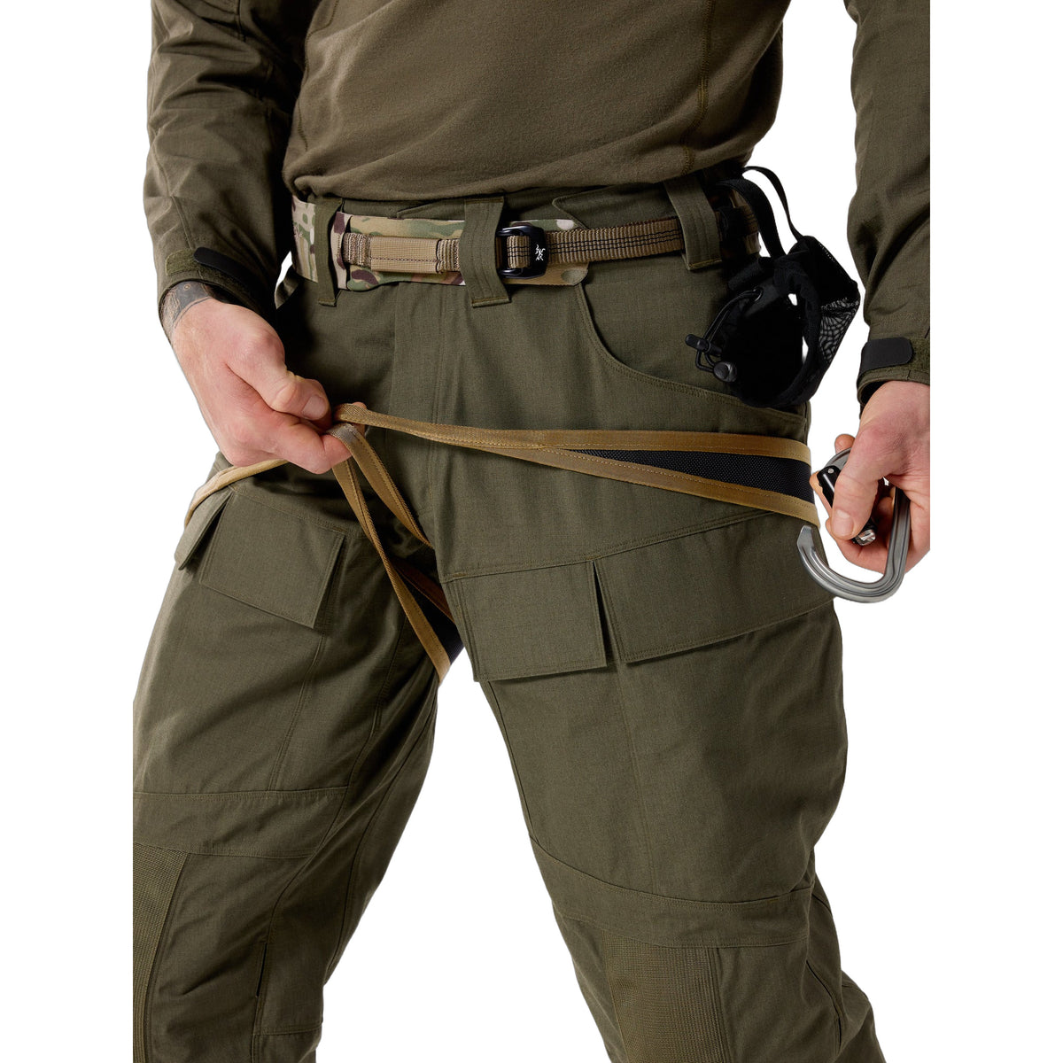 E220 Rigger s Harness Multicam II Detail 4