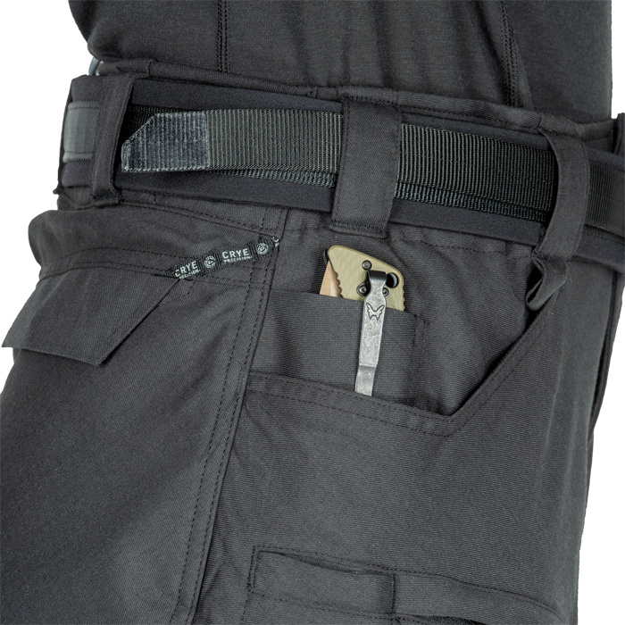 Dedicated knife pocket