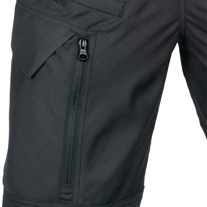 Zippered entry at cargo pocket