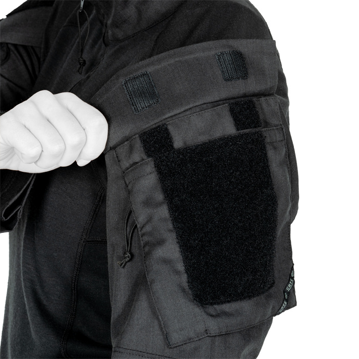 Dual entry sleeve pocket