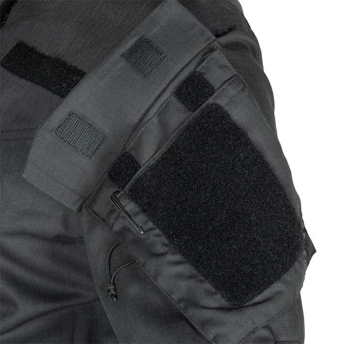 Dual entry sleeve pocket
