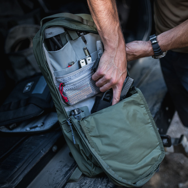 Vertx Long Walks Pack 28L