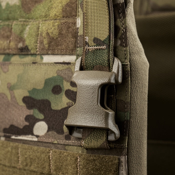 Compatible with detachable chest rigs or front flaps