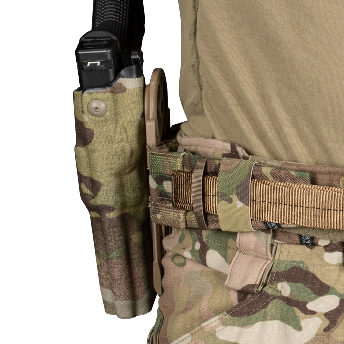 EASILY ATTACH MOLLE POUCHES