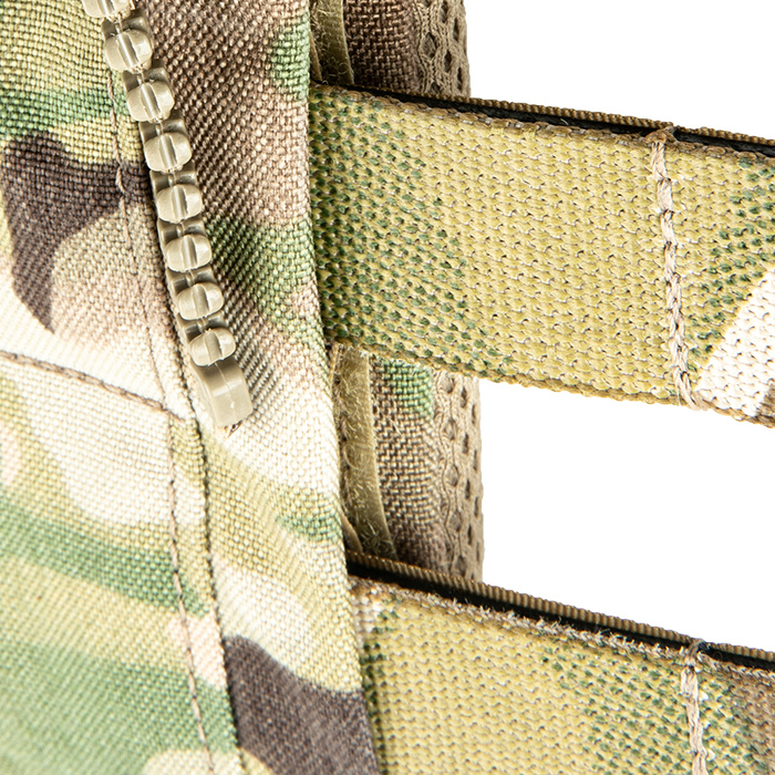 Side VELCRO attachment points for connecting R-SERIES SIDE POUCHES