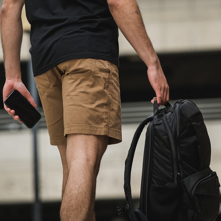 Vertx Delta Lt Short 8In